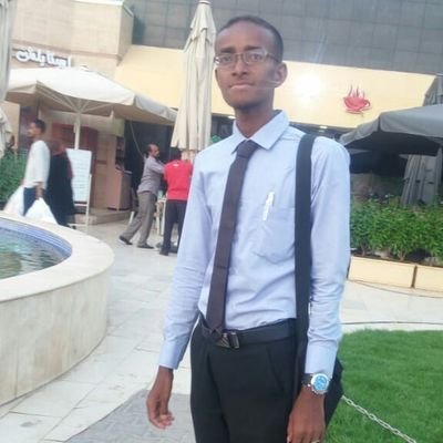 MohammedHa93914's profile picture. سنظل    نحفر  في   وجه   الجدار ، إما  فتحنا   ثغرة   من   نور ، أو  متنا   على  وجه  الجدار

لا   يأس   يدرك   معاولنا   ولا   ملل  ولا   انكسار