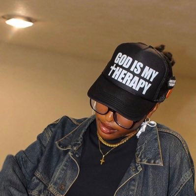 dfw_khrimy's profile picture. Just floating free,no lines to twist,simply alive in my own world where I exist