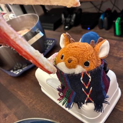 tochi_kupipi's profile picture. 息も絶え絶えに何とか生きています。 🦌🐼🐼🐾とみんなたちー‼️と愉快に暮らしてます。毎日何かを撮って、吐き出しています。 撮る事を絶対やめない。暗室野生児（2年目突入）。印画紙7箱目突入。奈良の長野さん大好き。一人では長時間電車に乗れないのが今の悩み。