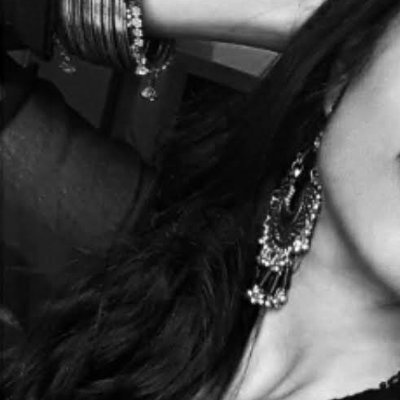 burntmaggi's profile picture. Why be basic when u can be beshumaar ;)
#proudbehoodi