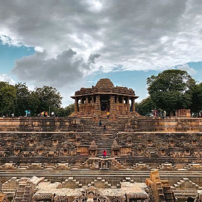 muffadalmishra's profile picture. Bihar blood ! Cricket 🧠 ! political heart ❤️‍🔥20 ❤️