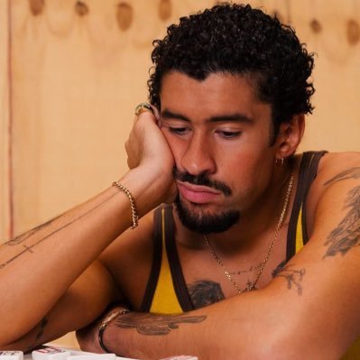 WWESARO's profile picture. 