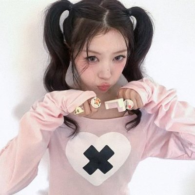 gaiqts's profile picture. ≠ business.sweet ! 🍰 bolu lembut rasa lemon & madu  dipadu sentuhan magic ˚₊· oleh gadis kecil 👧🏻___% untuk teman manisnya ♡