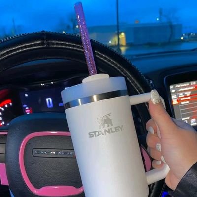 RoseMary368135's profile picture. 