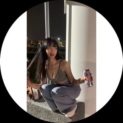 jie_891218's profile picture. 台中ㄉ辣妹護理師💋💋 ig:xiaojie1218_ 唯一的真的小潔的帳號 其他都不是 訊息都比較慢回哦💜