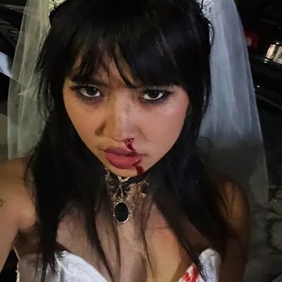 cadaverdanse's profile picture. she/they