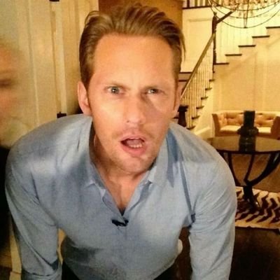 flaredskrt's profile picture. Çubukla su bulma uzmanı