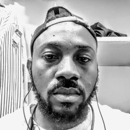 AmpuriraInnoce1's profile picture. The.Closet.Guy👗
Liverpool diehard❤️
Savage☠️
Location: Park Ekkande Mall
Shop no: H57
WhatsApp: 0706909592 / 0789190497