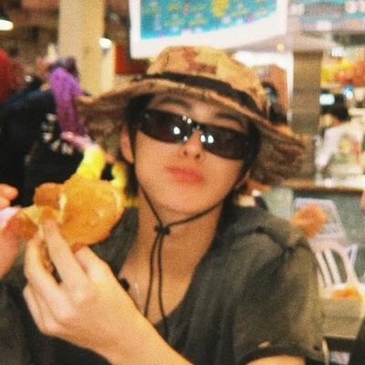 runglamai075's profile picture. 