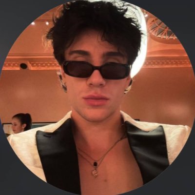 TAILOREDISM's profile picture. 