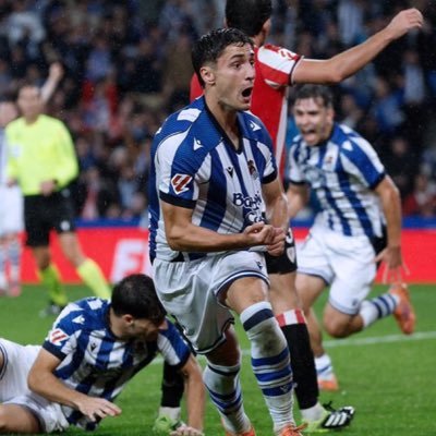 AloysRl's profile picture. 18 | Euskal Herria | @RealSociedad | 2k1 Rl