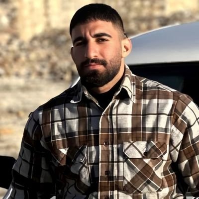 BineshNegar's profile picture. هرروز ایرانی بودن رو می‌آموزم.تابع قوانین شاهنشاهی. به یاد جاویدنام امید سرلک🩵