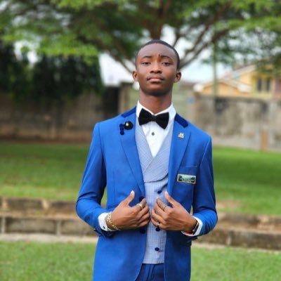 Collins99916070's profile picture. Cover urs Expose mine