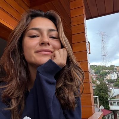 fbwiste's profile picture. 