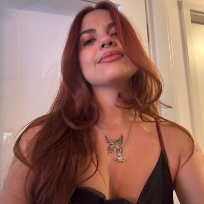 dianacmj's profile picture. 💖💜💙