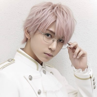 ikegaku_rin's profile picture. 池袋男子BL学園16期生、凛です🐰🎠。海外から編入して2年生なう。ミックスです→ #日本海外 #A型B型 #天秤座蠍座