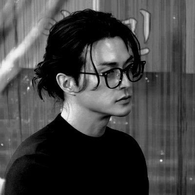 Matarajasa's profile picture. 𝗙𝗜𝗞𝗦𝗜 𝗘𝗞𝗦𝗣𝗟𝗜𝗦𝗜𝗧 / Dan ia terbuai demi sehelai hasrat, seolah lupa akan hari kiamat, tak ada jeranya berbaur dengan limpahan cacatnya maksiat.