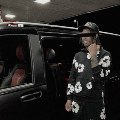 LEEWYV_'s profile picture. 