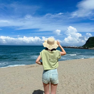 mitcwdassad's profile picture. スウェーデン、韓国、日本を訪れた旅行好きです。
大学時代は、仮想通貨のトレンド、金とビットコインのボラティリティについて研究していました。
しかし、私は慎重な投資アプローチを貫き、信託、株式、仮想通貨に資産を分散投資しており、ビットコインは常に研究の中心です。