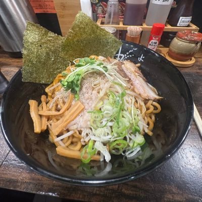 akakakduxhve's profile picture. ⚜️