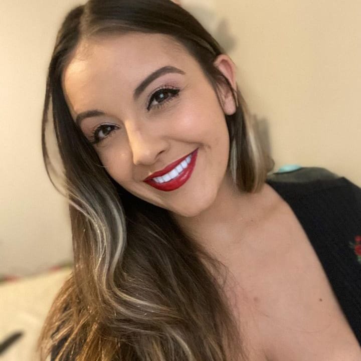 CynthiaDennis5x's profile picture. 