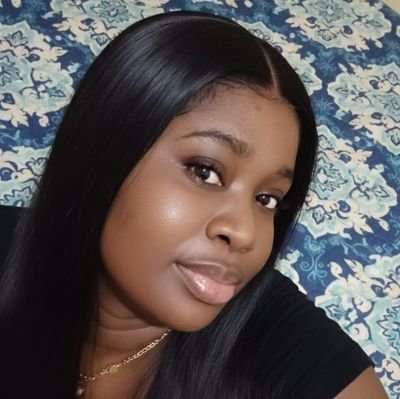 AbenaAnders's profile picture. || Shameless @ManUtd fan ||Isaiah 43♥️||
   I don't entertain people who don't have sense.