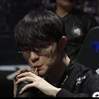 fr0dzilla's profile picture. shit spawn.
#1 raphinha glazer