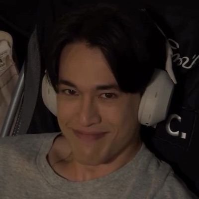 xeng1010's profile picture. | #รีวิวร้านชิ | สนใจของชิ้นไหนสามารถ DM มาได้เลยนะคะ🙏🏻