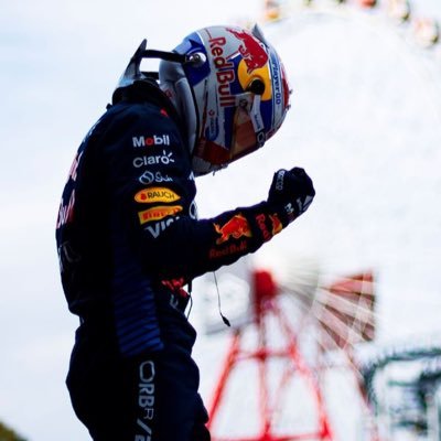 mcdraisaitl28's profile picture. Hardcore @EdmontonOilers  + @redbullracing Fan  
#LetsGoOilers 
Max Verstappen ☆☆☆☆ F1 World Champion 
#HopeNeverDies