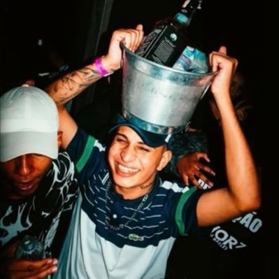 oficialmuttley's profile picture. ACESSEM MEU CANAL NO YOUTUBE 🫶🏽❤️ IG:@oficialmuttley