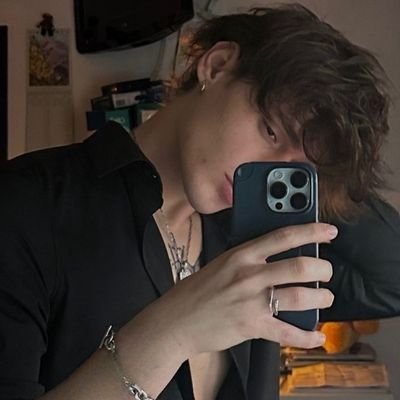 MB3LBY's profile picture. 