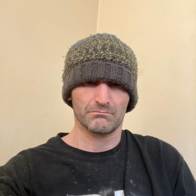 vexdzi's profile picture. 