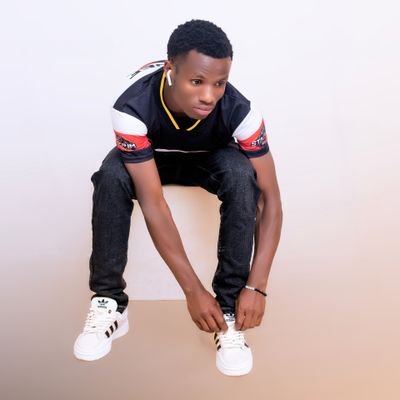 Kwihangana90482's profile picture. all information for entertainment