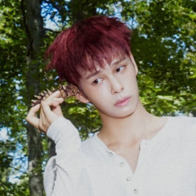 unclenchedqueen's profile picture. reveluvity 🩷💛💚💙💜🐣🐩🐺🐧🐱🐻🐶🦊🐰