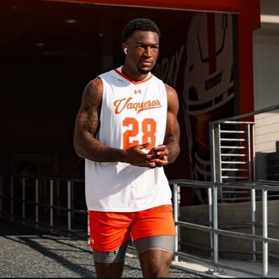 jaden_pettway's profile picture. @utrgvfootball SAF | Hybrid LB/FS 3⭐️ 6’2 210 lbs