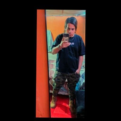 Pinymartinez20's profile picture. Since '92. Multinstrumentista 🎸🎹..
si es rapido y es gratis,why not? #Xeneize 💙💛💙♋

https://t.co/BYAXFiH8Rf…