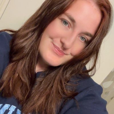 heatonherfeet's profile picture. 33. Mom. Nurse. Sneakerhead 👟 | +size & confident 💖 Sharing fits, kicks & good vibes ✨ @boots2jordans my love ❤️👩‍❤️‍💋‍👩🌈