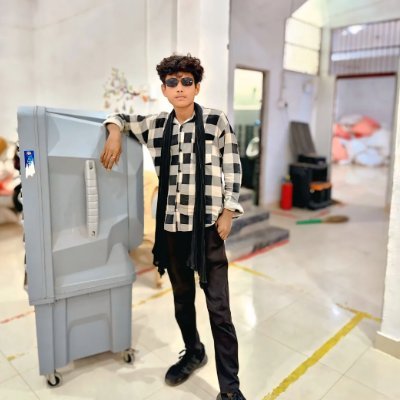 rewa_rishi's profile picture. “Full-stack dev | Maker of things you didn’t know you needed”