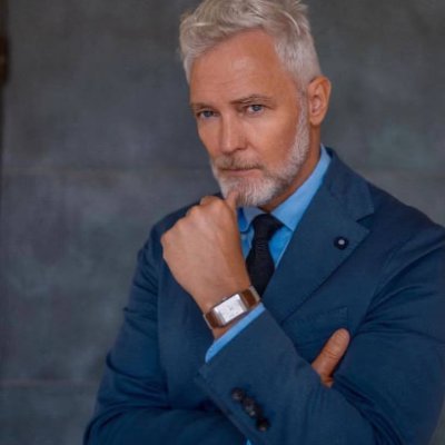 SuzyNester's profile picture. Marlon Jack is a senior American finance professor specializing in stock market research and behavioral finance. With over 20 years of experience in Wall Stre