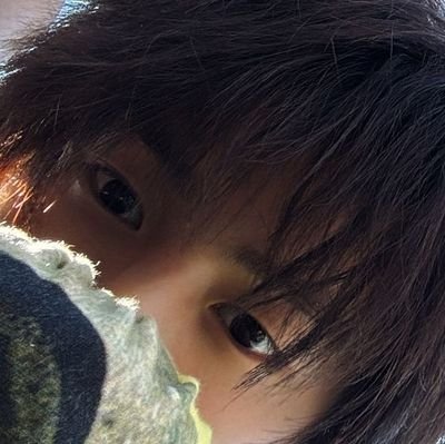 juhoomi's profile picture. *nomnoms celery* 🥗