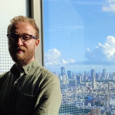 Drnaseruiux's profile picture. I’m UI/UX Designer using X to teach junior designers and expand my business.