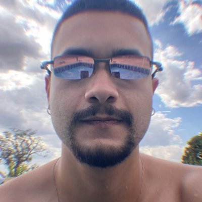 numfodelucas's profile picture. Claro que eu mudei mano, tudo é fase, o tempo é rei.