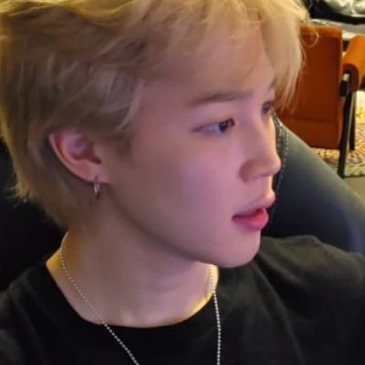 MilsLetter7's profile picture. ONLY ARMY 💜🌙🇵🇪
Amando a 7 Bellos Reyes BTS