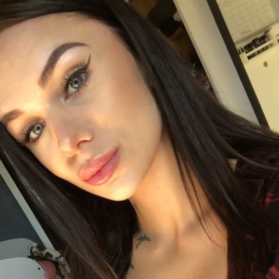 Stacyyxoxo_'s profile picture. blowjob is better than no job👅💦