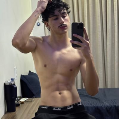 kaykyconnor's profile picture. 