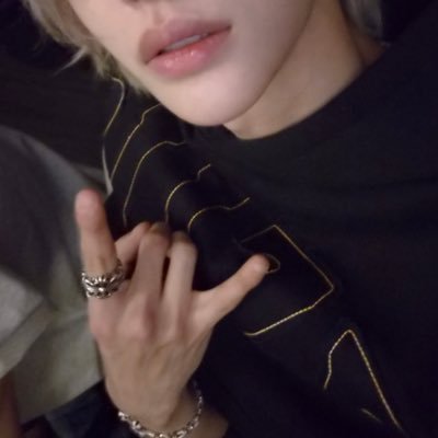 unholytrysts's profile picture. 