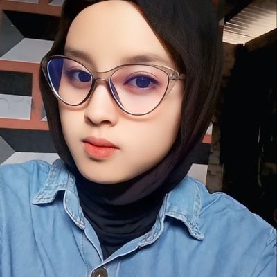 YanahNur62826's profile picture. 