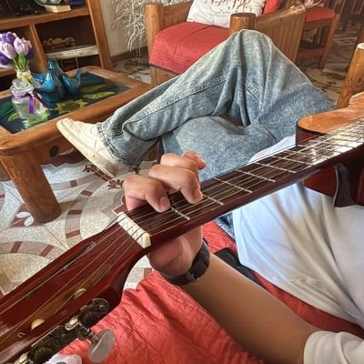 aaronluisc's profile picture. emotional swagger