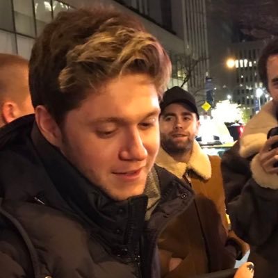 niallsgolfcaddy's profile picture. directed by matthew gray gubler ୭̥°⋰˚