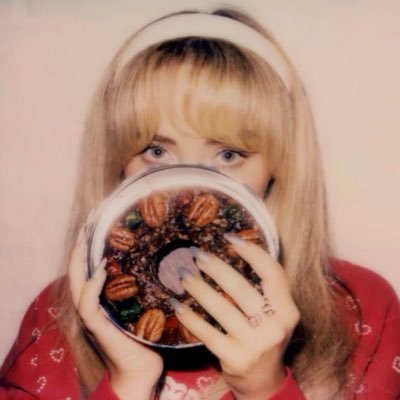 rodrigoslacyy's profile picture. if you don't wanna buy me presents drink me like a warm glass of milk 🎄˚｡𖦹☆°‧⋆ | fan account. sablivia stan. 🦌